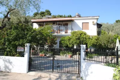 Stelios Studios - Megali Ammos