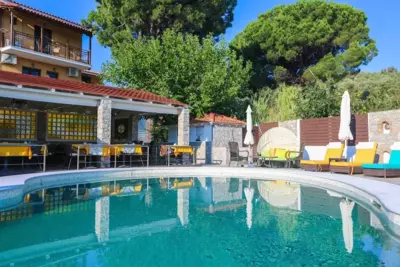 Skiathos Island Suites - Troulos