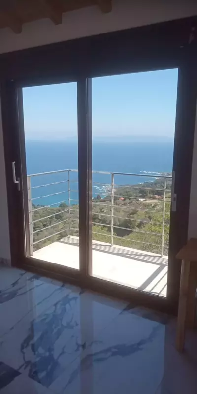 Villa Pounta Family - Glossa