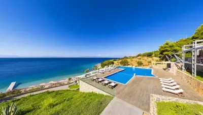 Iremia Coastal Retreat - Neo Klima