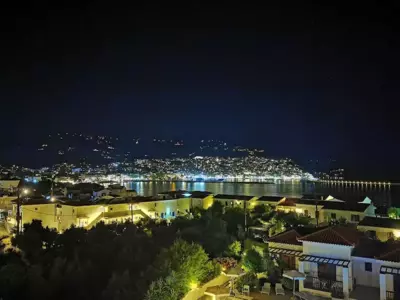 Maistros Suites - Péra - Skopelos Città