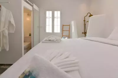 Blue Vorna - Ano Syros