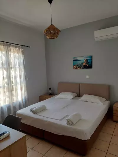 Marina's Studios - Azolimnos