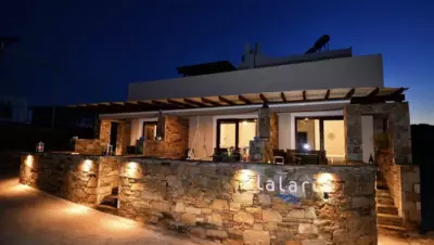 Lalari Beach Suites - Vari