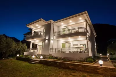 Olive Garden Villas and Apartments - Chrisi Ammoudia