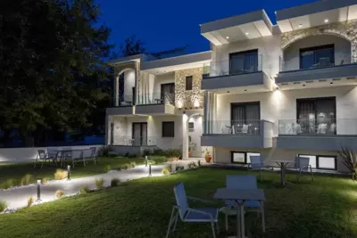 Ammothines Beach Suites - Chrisi Ammoudia