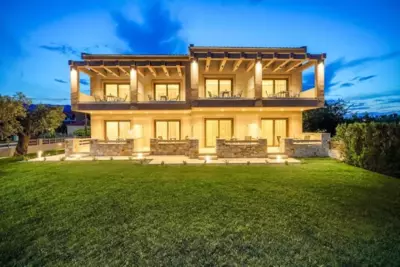 Yasemi Luxury Rooms - Limenas