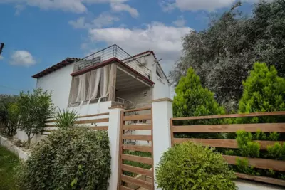 Happy Family - Skala Kallirachis