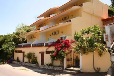 Ena-Lia Studios - Skala Marion