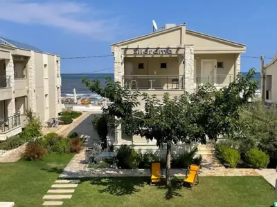 ILIORAMA LUXURY SUITES - Skala Potamias