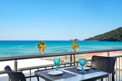 Emerial Deluxe Seaside Rooms - Skala Potamias