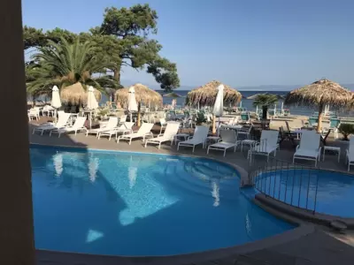 Mediterranean Beach Hotel - Skala Rachoniou