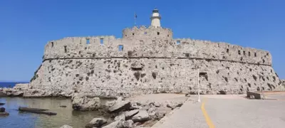 marina beach - Tilos