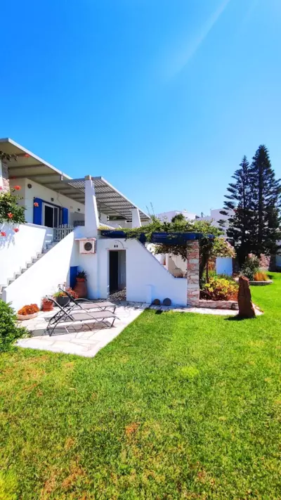 Albatross Holiday Apartments - Agios Sostis