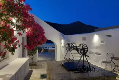 Ursa Major Suites - Tinos Città