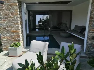 CHARMING 2BR Hilltop Serenity Suite, Lively Greek Village - Triandaros