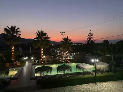 PAHNIS studios - Alikanas