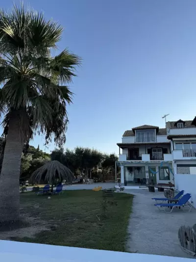 Gaia Beach House - Alikanas