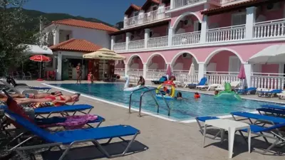 Giannis Studios - Alykes