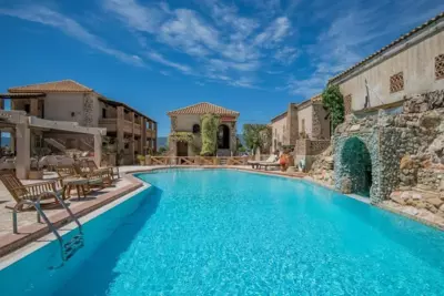 Garden Village Hotel - Kalamaki