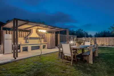 Lithahiro stone house - Kerion