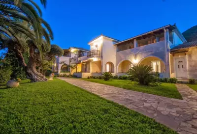 Villa Phoenix - Kerion