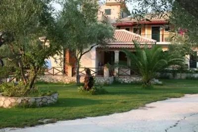 Yannis' Village - Kerion