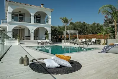 Variza Residence - Kipseli