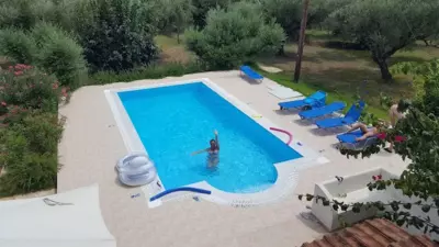 Villa Lola - 3 Bedrooms & Private Pool - Lithakia