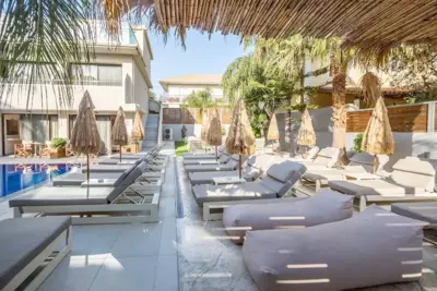 Paradise Hotel & Bar - Planos