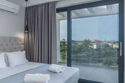 Dionisos Luxury Suites - Tsilivi