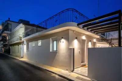Central Corner Apts - Charming Apartments for 3 in the Heart of the City Perfect for Memorable Summer Experiences By Villa Mana Gers - Zante Città